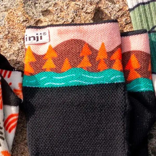 Injinji Trail Sock Artist Designed Mens Mini Crew- Stream