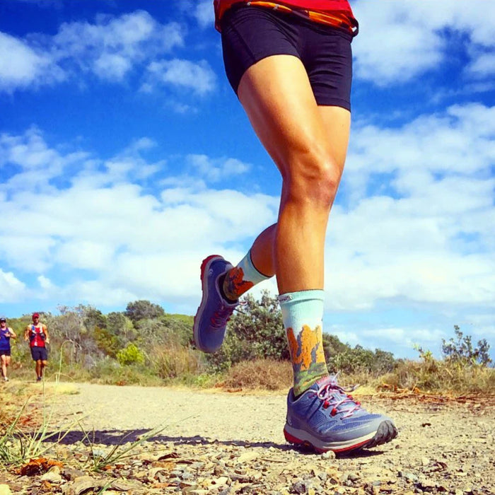 Womens Injinji Trail Midweight Crew Socks - Australiana Designed